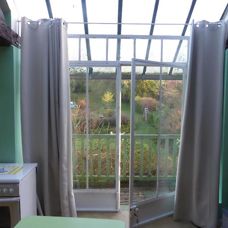 Les Buissonnets Bed & Breakfast จีแวร์นี ภายนอก รูปภาพ