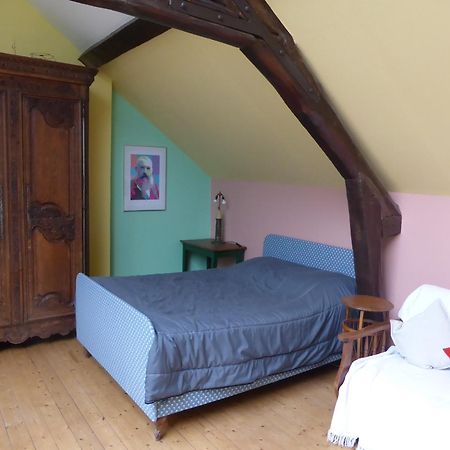 Les Buissonnets Bed & Breakfast จีแวร์นี ภายนอก รูปภาพ